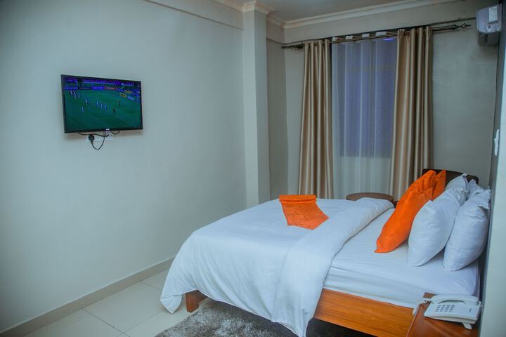 Hotel 65 of 66
