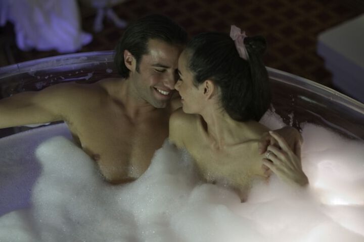 Jetted tub