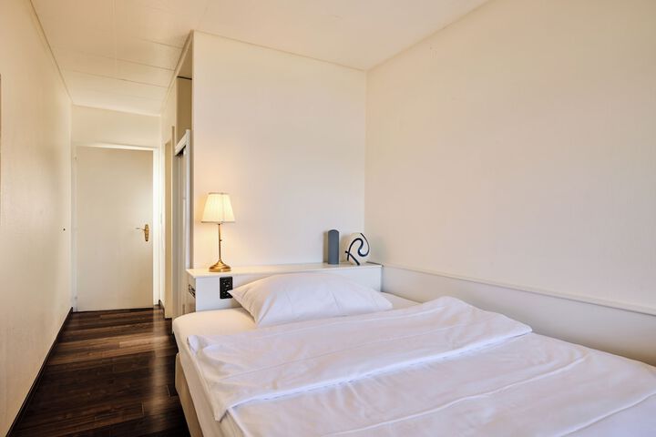 Room 18 of 60