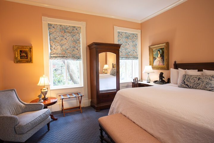 Room 46 of 166