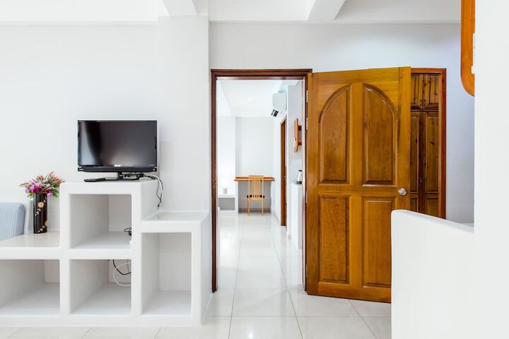 Room 26 of 164