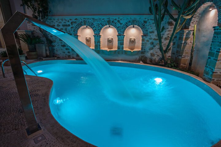 Pool 45 of 67
