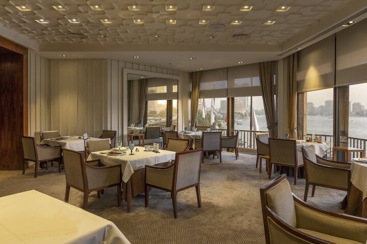 Dining 90 of 147