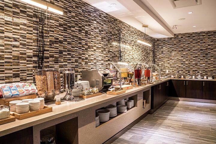 Breakfast area