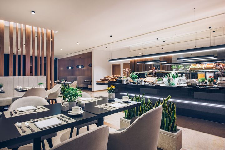 Dining 55 of 91