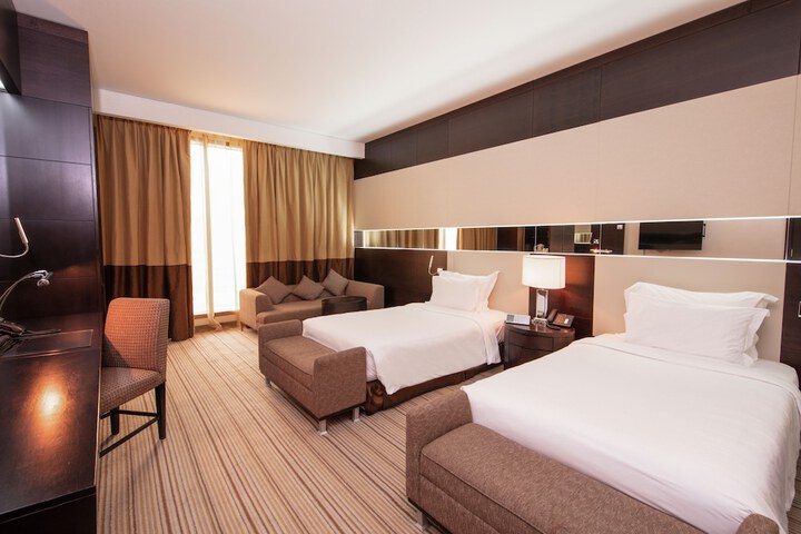 Room 49 of 179