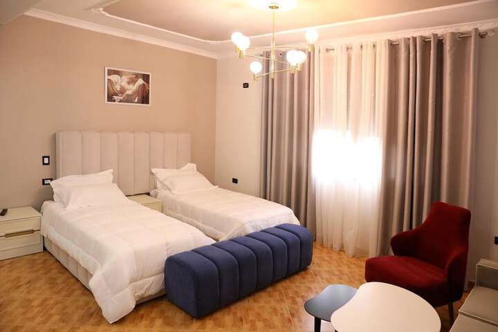 Room 16 of 51