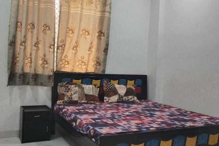 Room 29 of 37