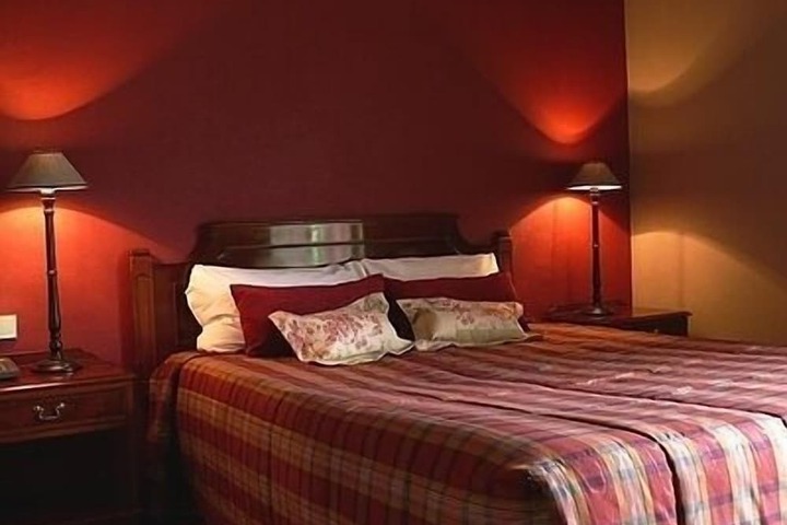 Room 5 of 39