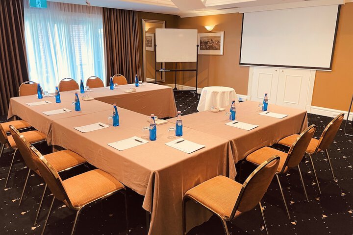 Meeting 52 of 76