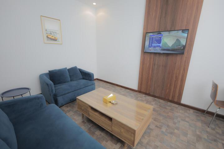 Room 5 of 6