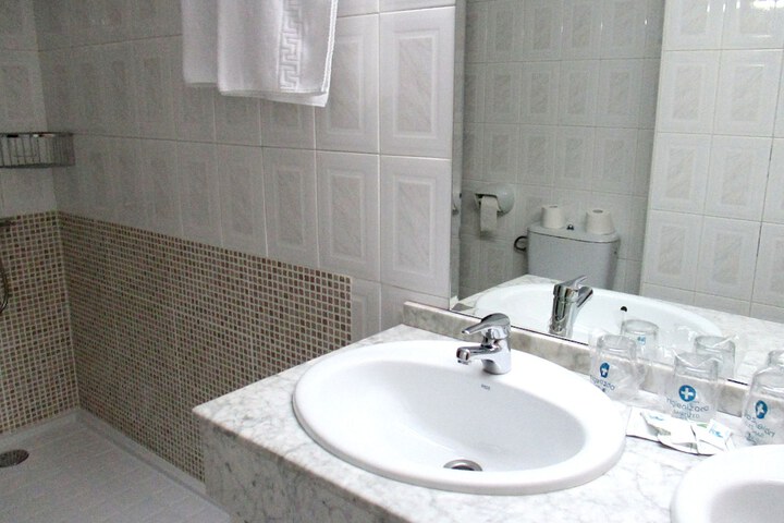 Room 19 of 37