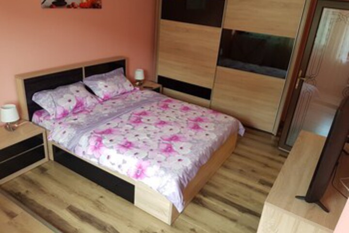Room 8 of 22