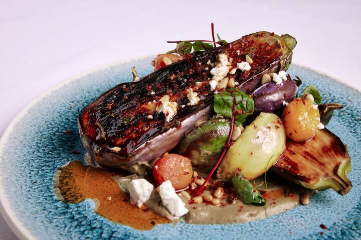 Dining 80 of 97