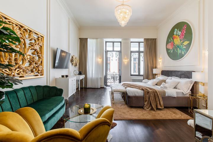 Room 21 of 42