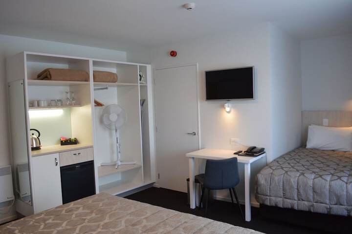 Room 11 of 71