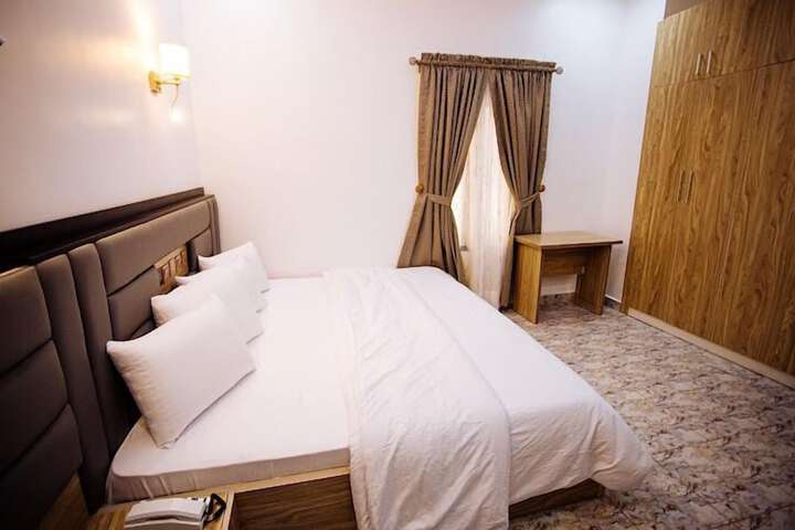Room 5 of 58