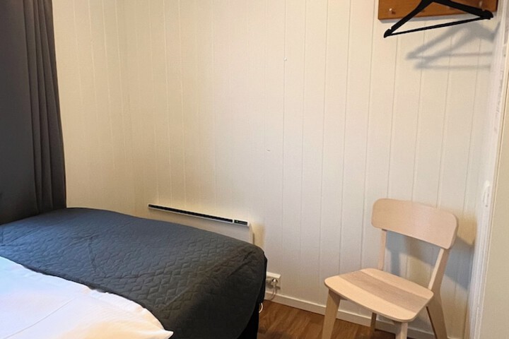 Room 5 of 24
