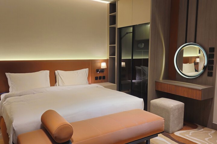 Room 2 of 11