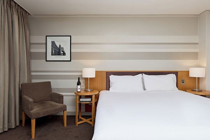 Room 21 of 87