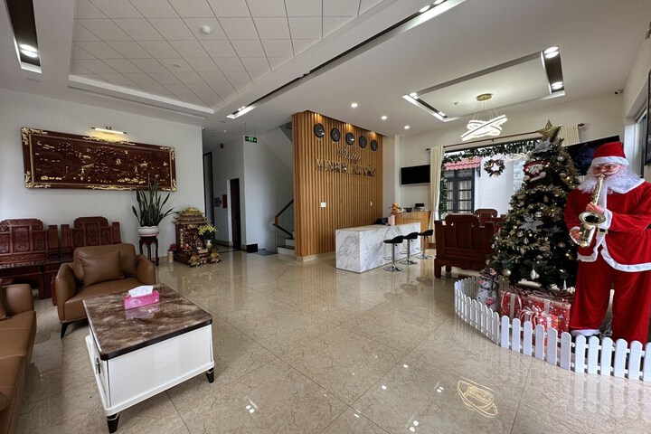 Hotel Interior 1 of 11
