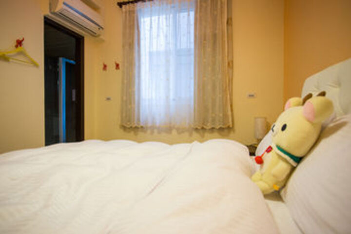 Room 7 of 22