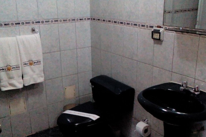 Room 33 of 51