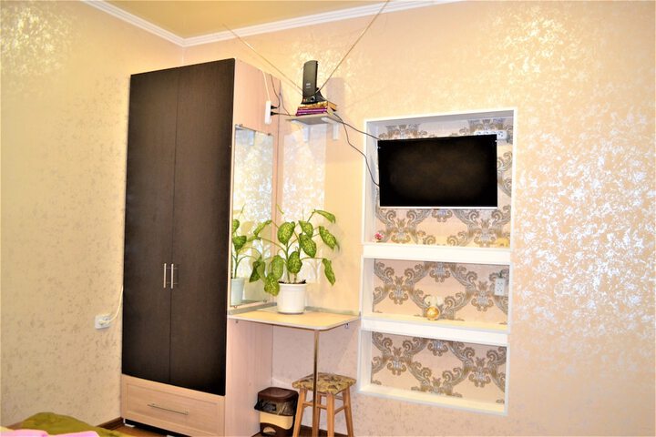 Room 6 of 46