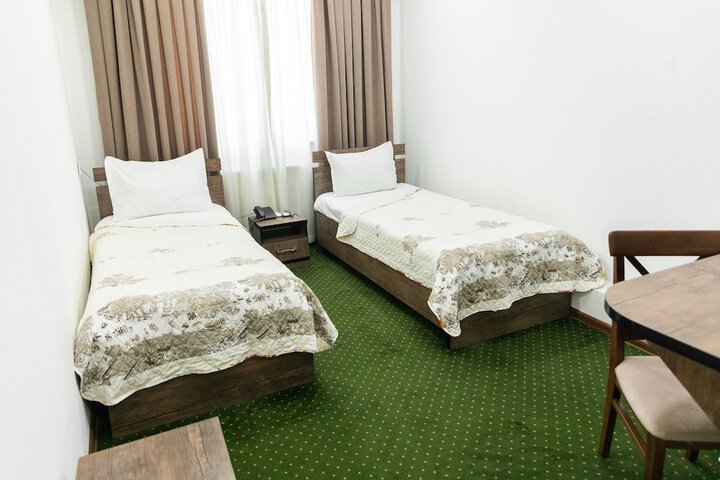 Room 13 of 23