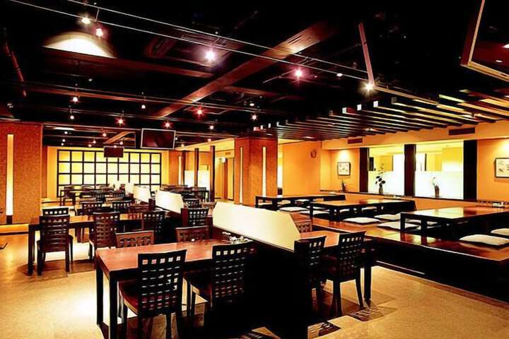 Dining Photos