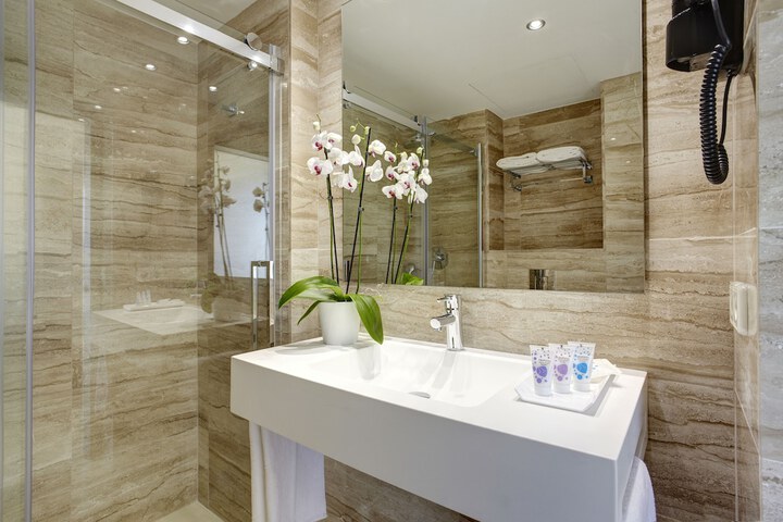 Bath Interior