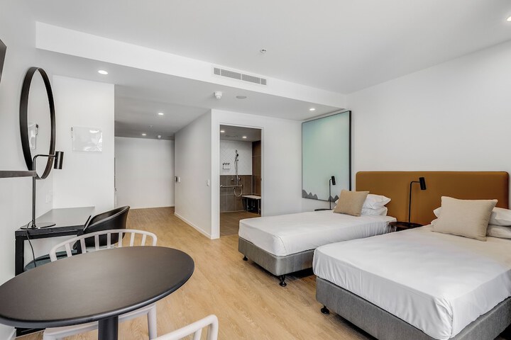 Room 11 of 82