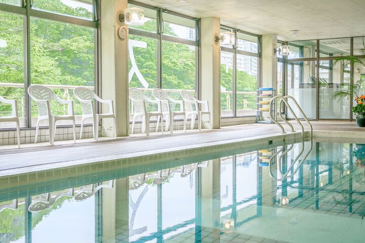 Pool Hotel