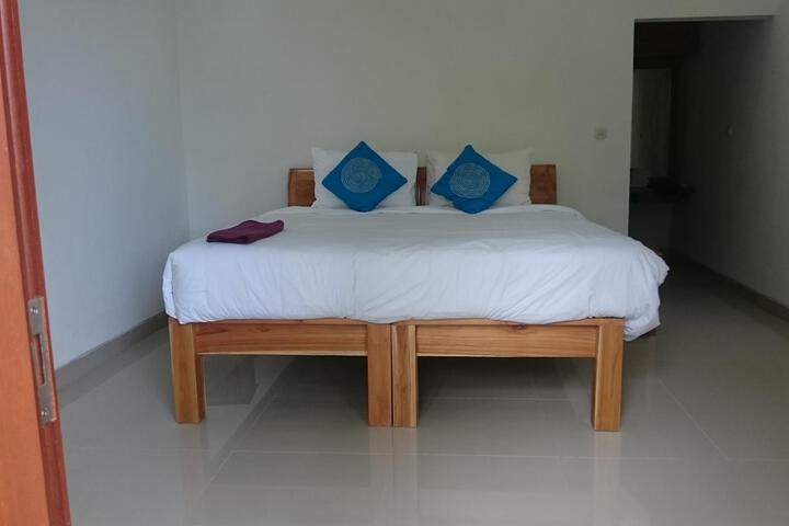 Room 3 of 5
