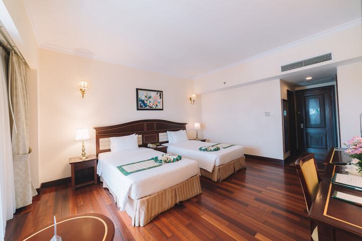 Room 8 of 45