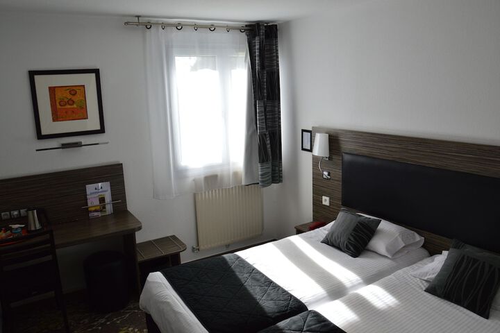 Room 10 of 53