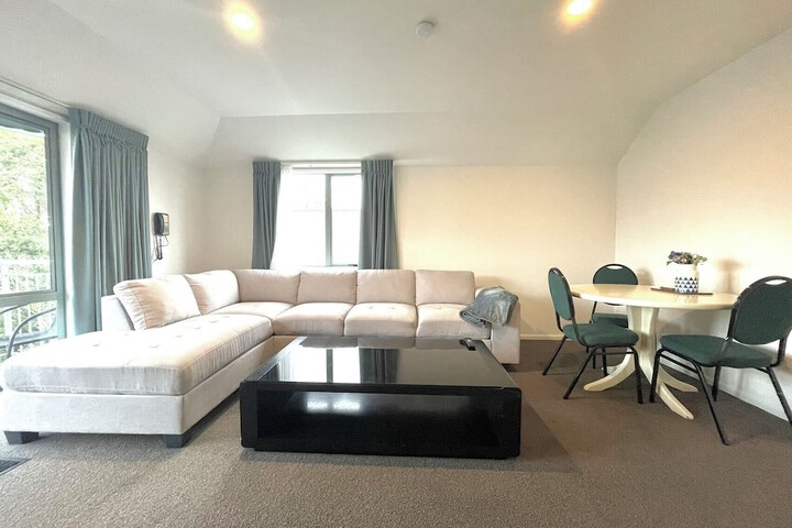 Room 13 of 69
