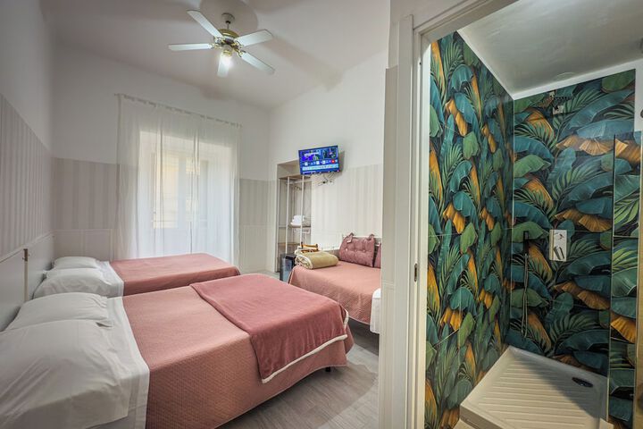 Room 16 of 31