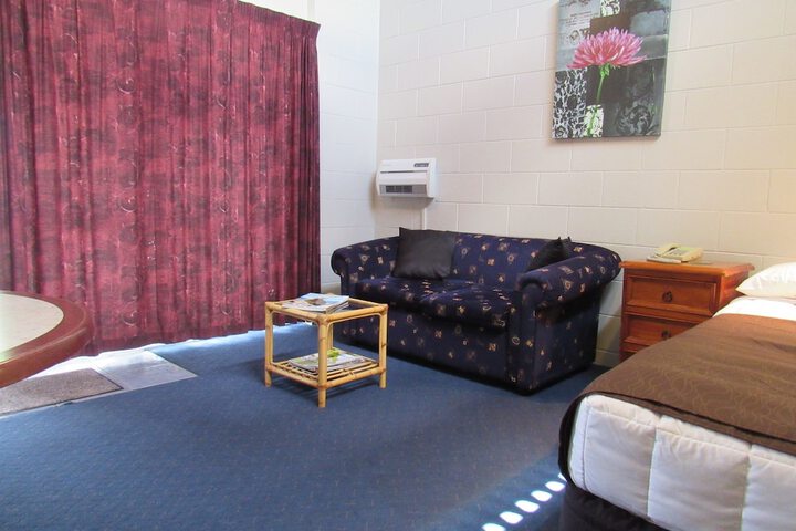 Room 5 of 34