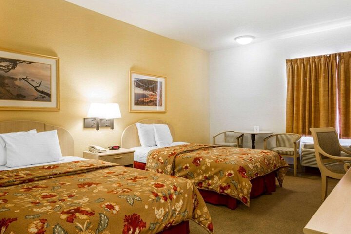 Room 12 of 23
