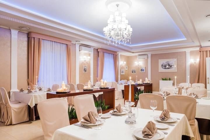 Dining 65 of 79