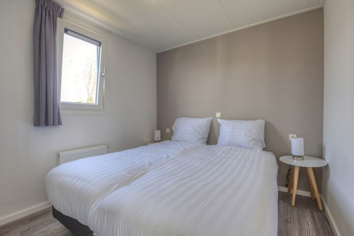 Room 3 of 39