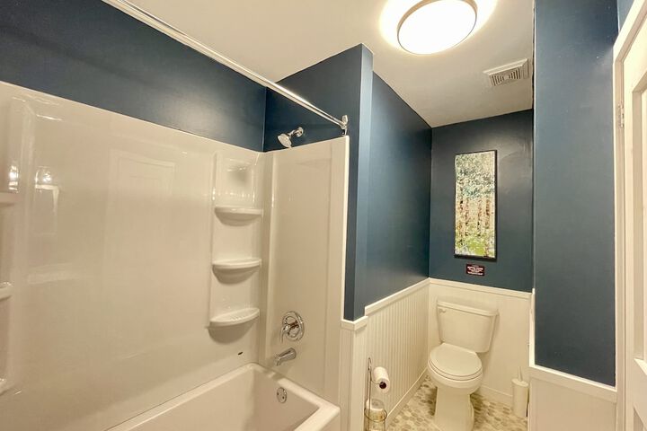 Room 83 of 139