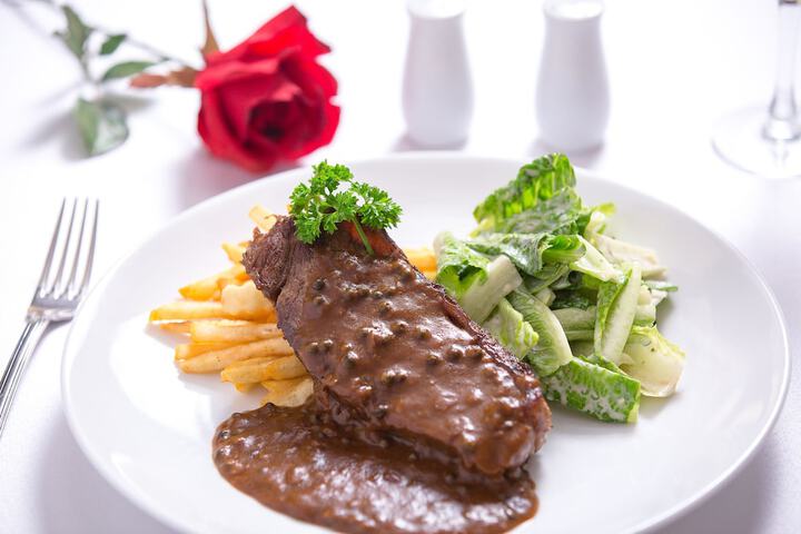 Dining 136 of 174