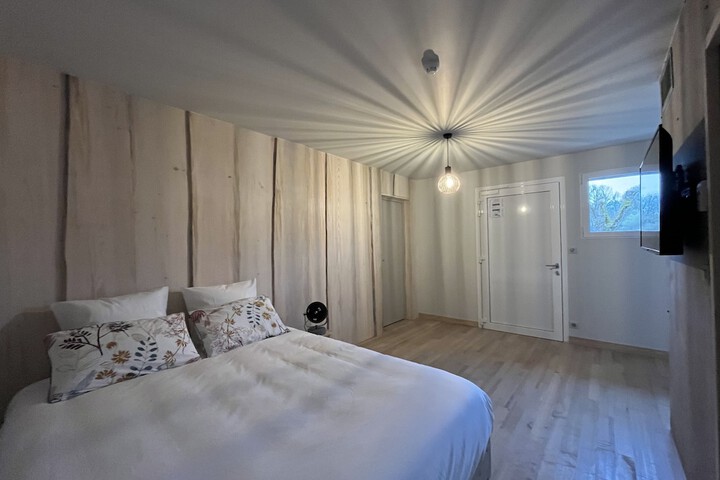 Room 26 of 97