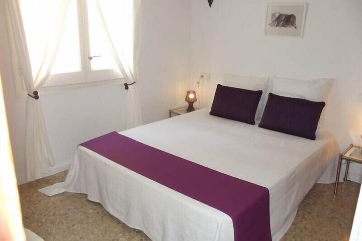 Room 4 of 14