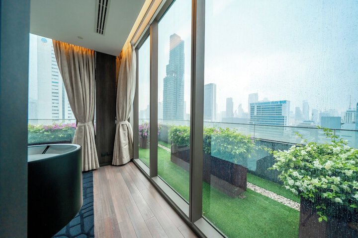 Room 49 of 122