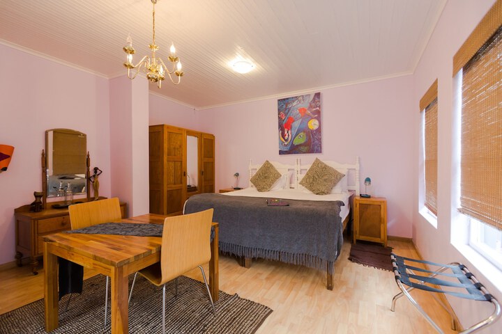 Room 12 of 139