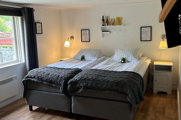 Room 15 of 65