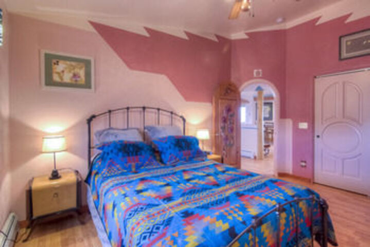 Room 9 of 22